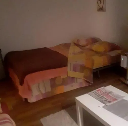 Apartment Charmant Studio